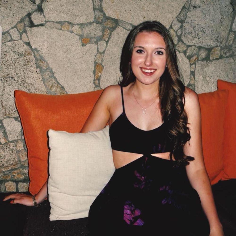 Meet your Posher, Elana